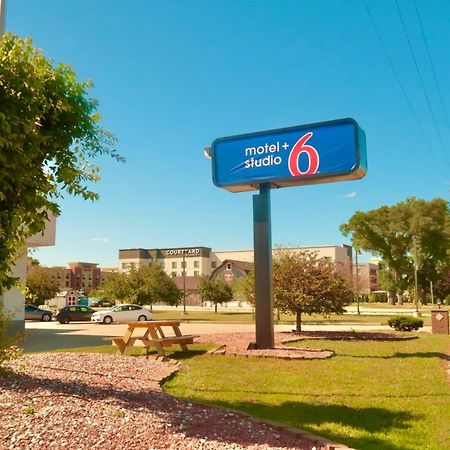 Motel 6 Elkhart, In Zewnętrze zdjęcie