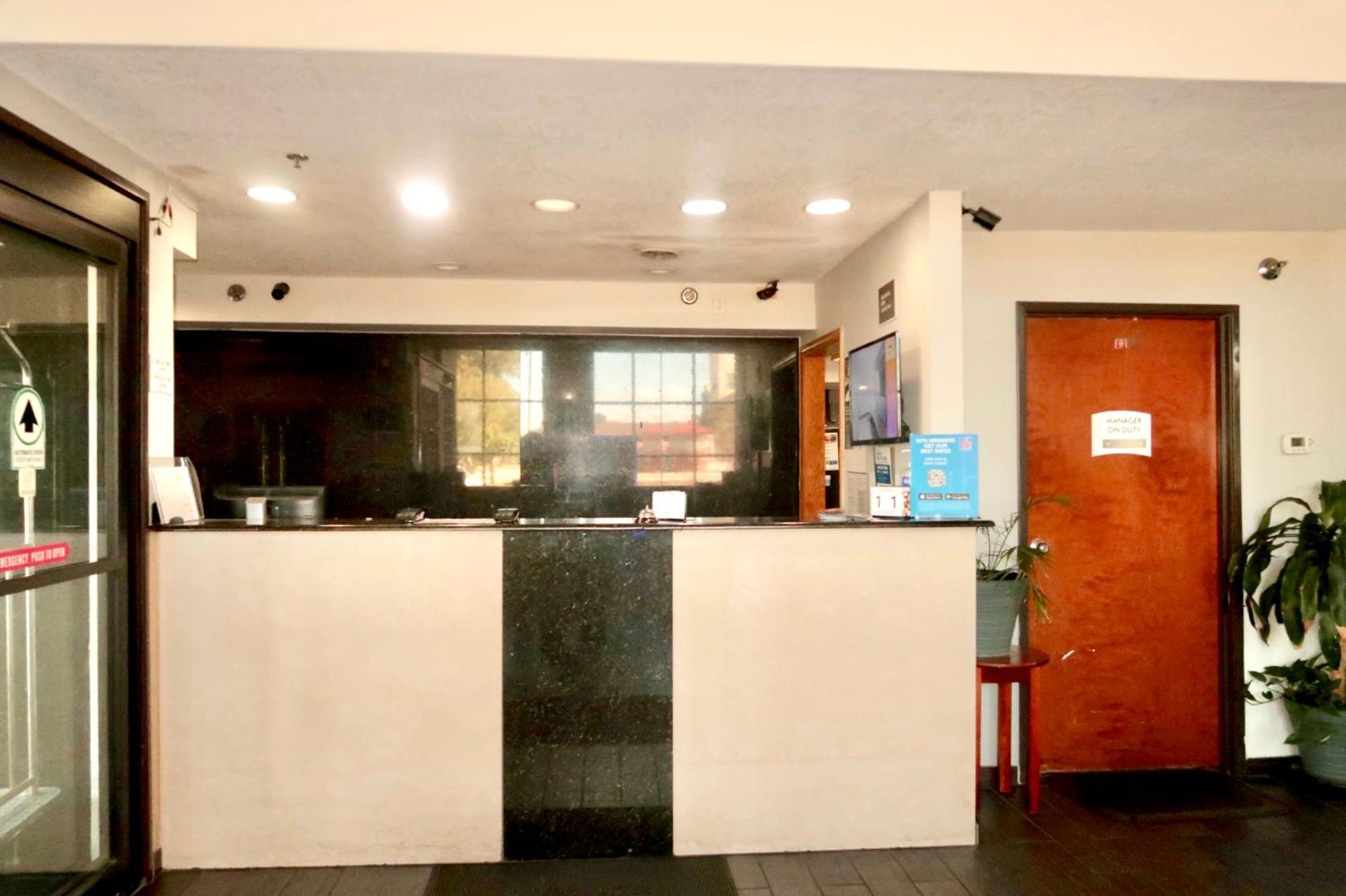 Motel 6 Elkhart, In Zewnętrze zdjęcie