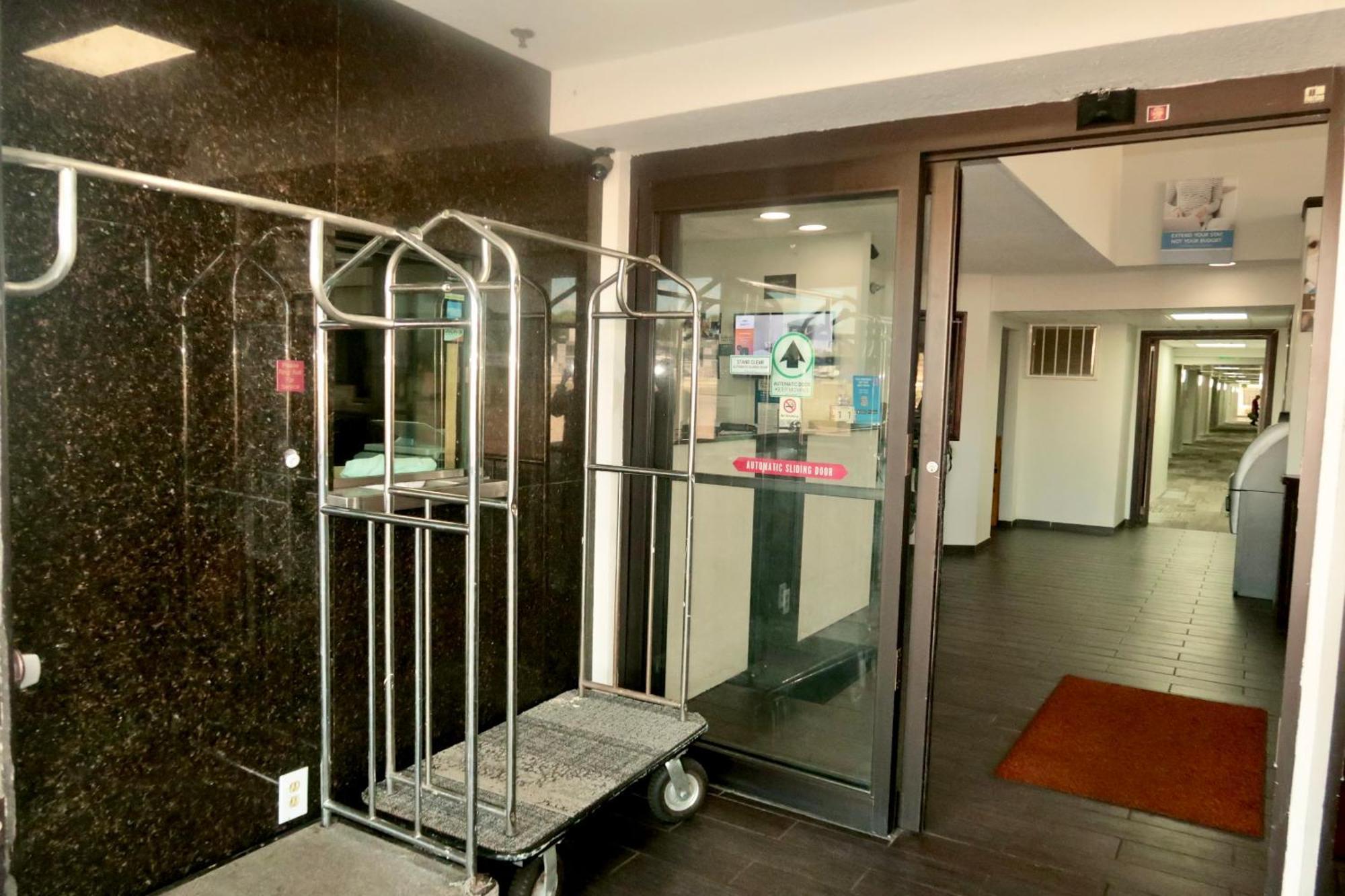 Motel 6 Elkhart, In Zewnętrze zdjęcie