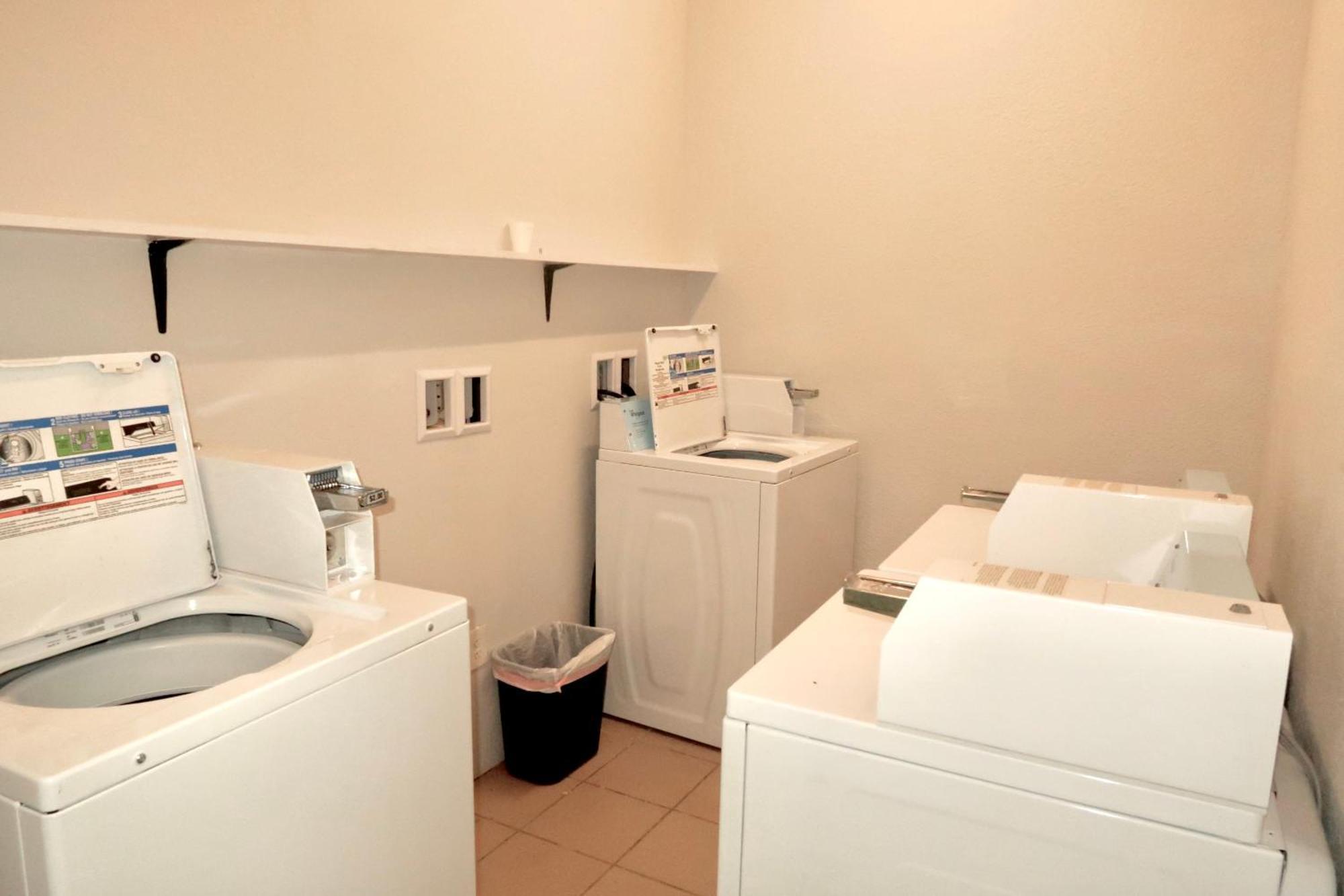 Motel 6 Elkhart, In Zewnętrze zdjęcie