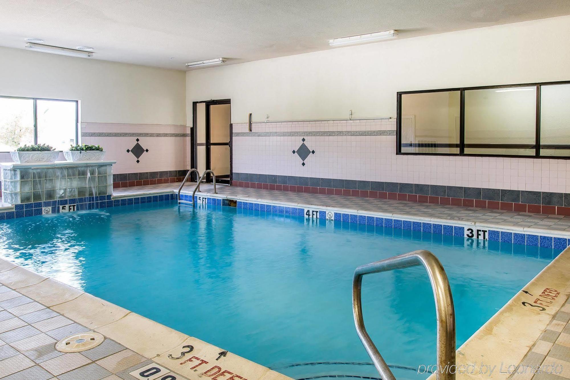 Motel 6 Elkhart, In Zewnętrze zdjęcie