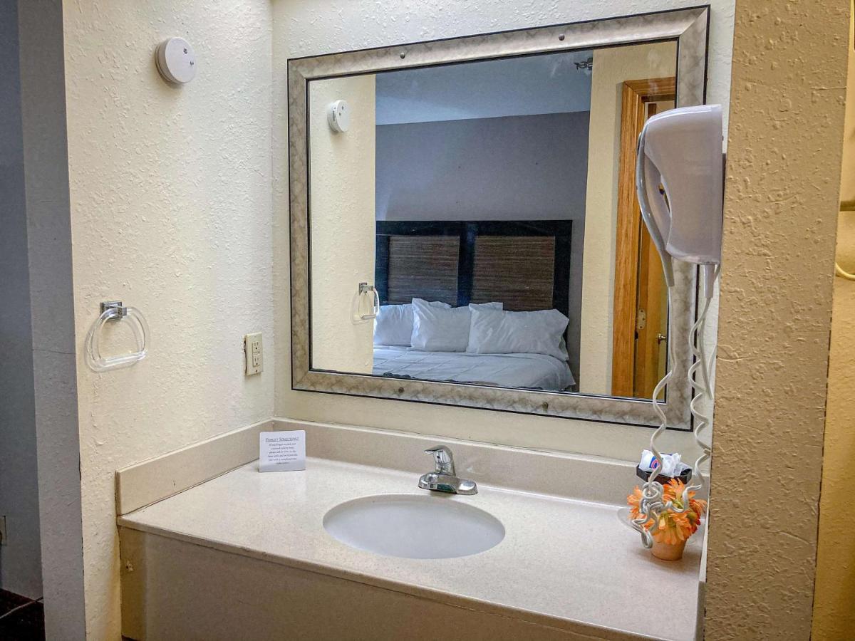 Motel 6 Elkhart, In Zewnętrze zdjęcie