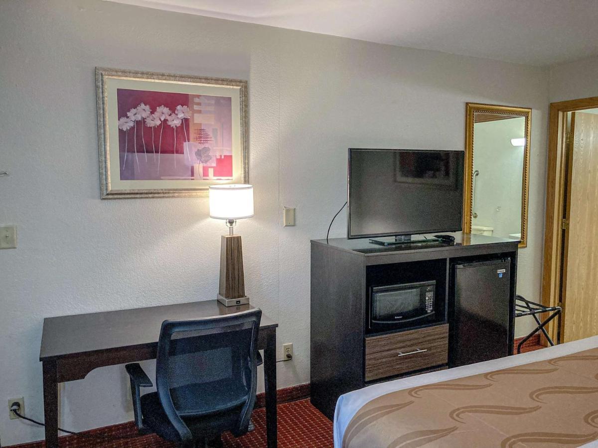 Motel 6 Elkhart, In Zewnętrze zdjęcie
